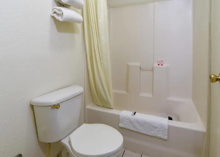 Oyo Hotel 2*
